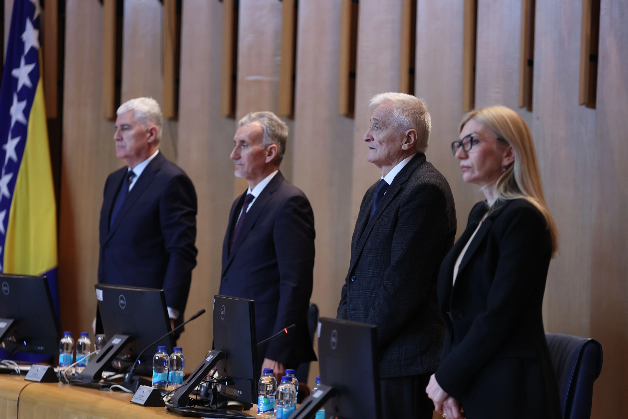 IGRE GLADI: HDZ BiH ponovno spasio Špirićevu fotelju